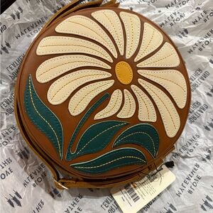 Portland Leather “Wildflower Honey” Circle Crossbody Bag. Size large. NWT!